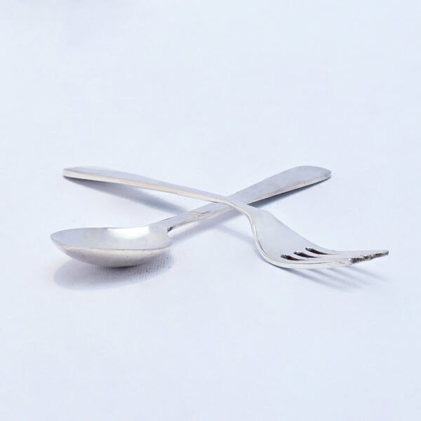 Minimalistic Dinner Set - Image 5